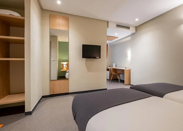 Manzil Hotel